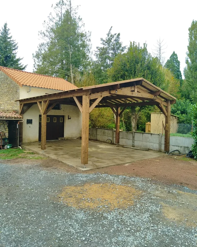 Réalisation fabrication, SARL Charruyer Jérôme, menuisier à Frozes